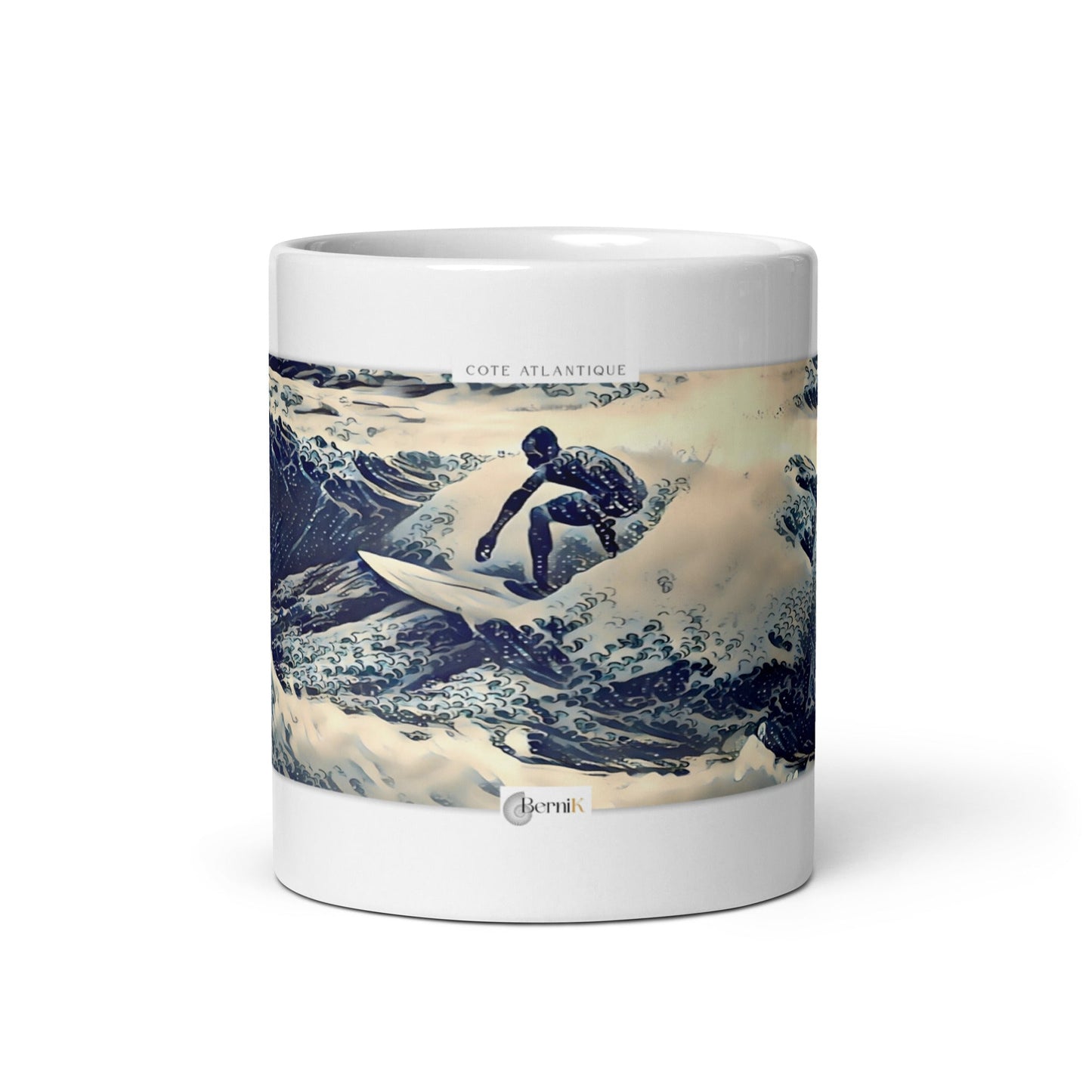 Mug illustré d’un surfeur à Seignosse avec vagues, style estampe japonaise.