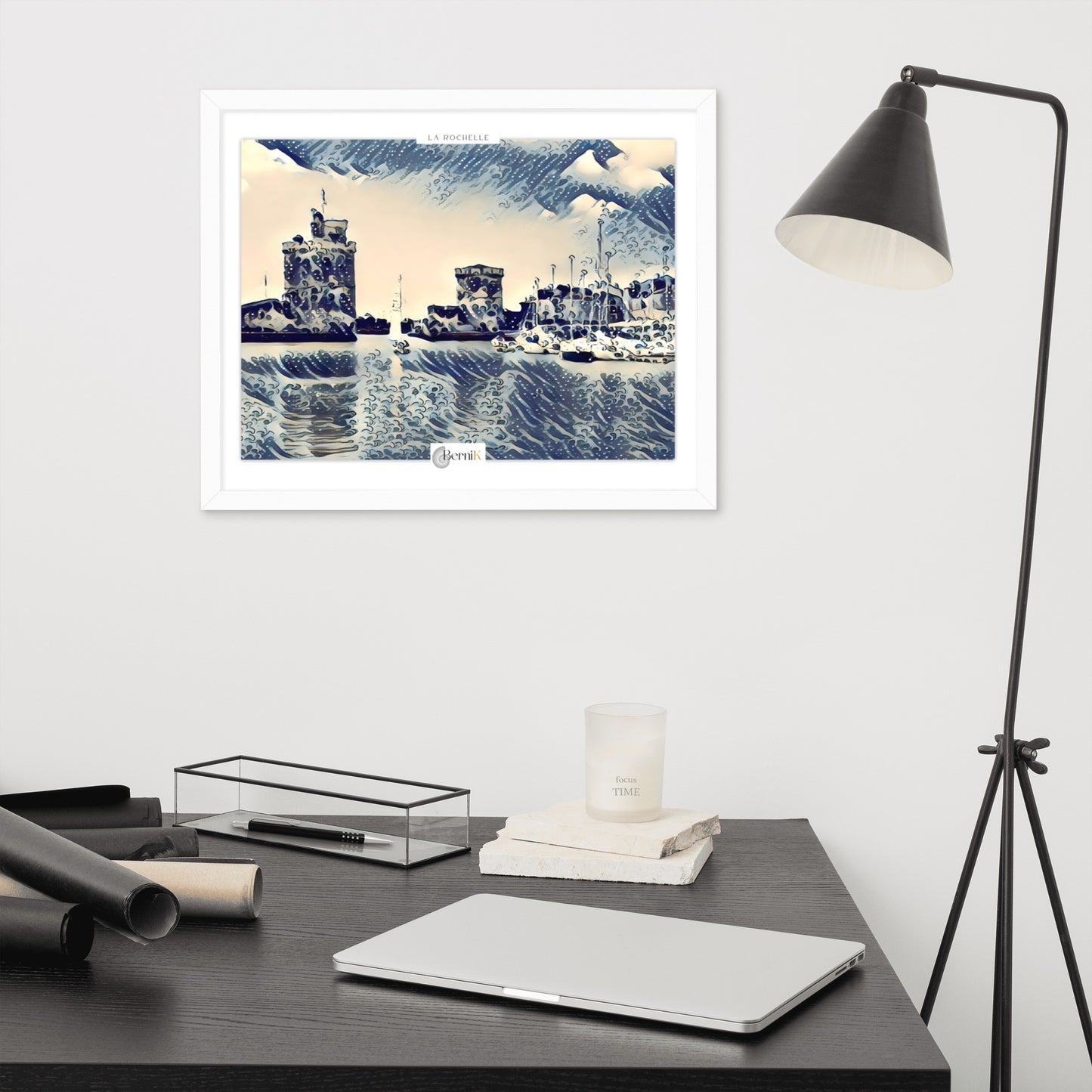 Cadre avec illustration du Vieux Port de La Rochelle et ses tours.