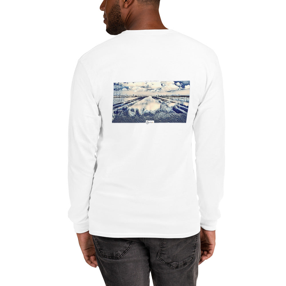 T-shirt unisexe en coton, orné d'une estampe japonaise bleue représentant un parc à huîtres, pour une allure maritime authentique.