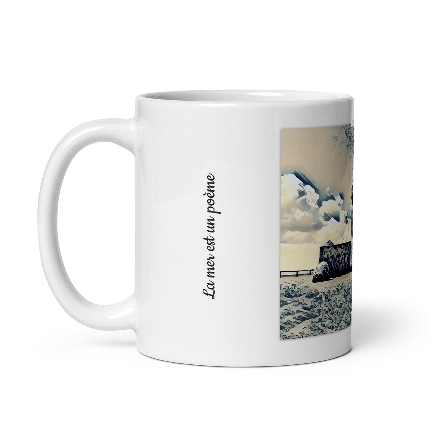 Mug élégant avec un design marin représentant le Fort Louvois et l’océan.