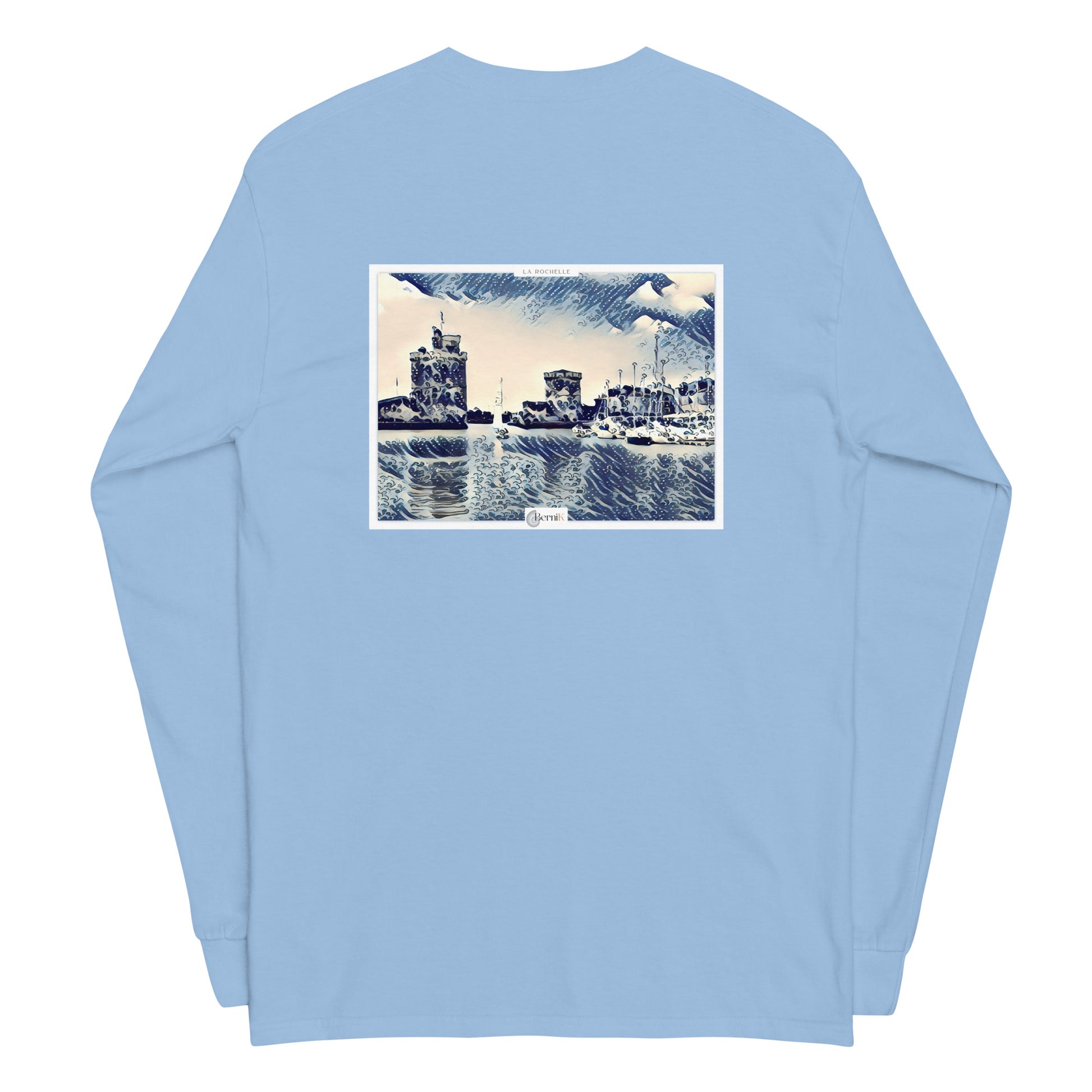 T-shirt unisexe à manches longues, combinant confort et style, orné d'une illustration du Vieux Port de La Rochelle, symbole de l'histoire maritime.